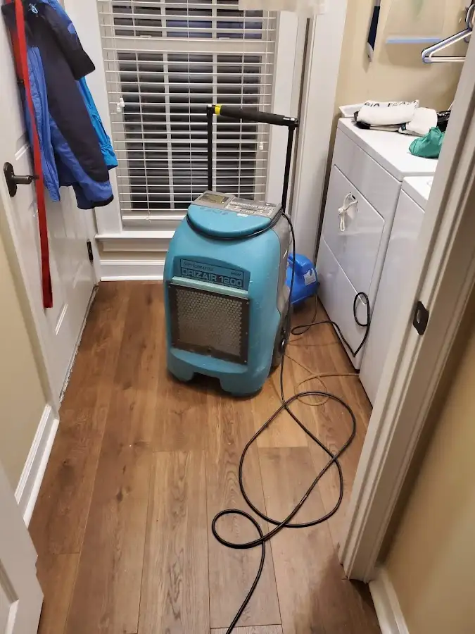 Commercial dehumidifier deployed for Crawl Space Restoration in Crest Hill